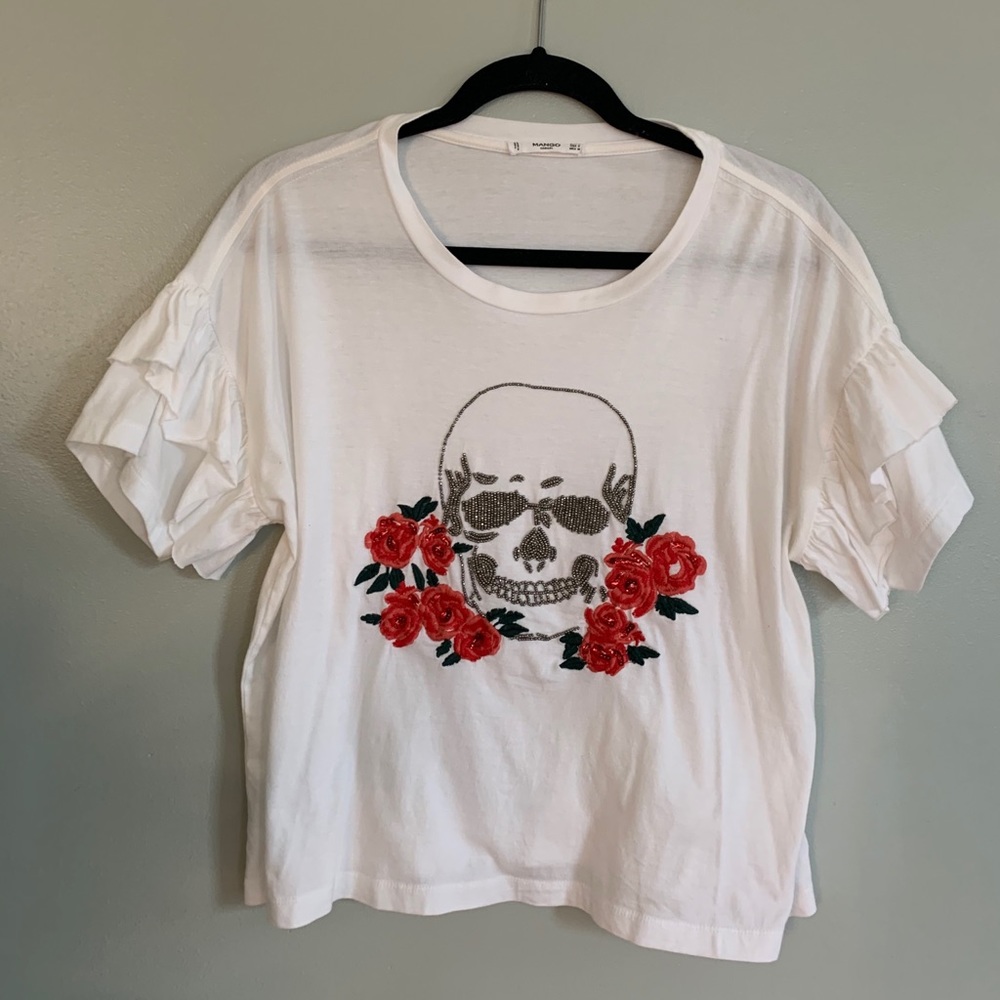 Like new mango beaded skull tee